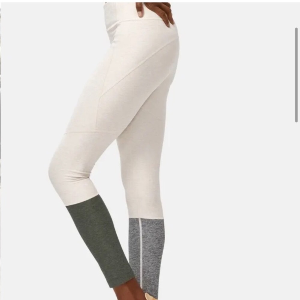 Outdoor Voices dipped Leggings inseam 26 inch
